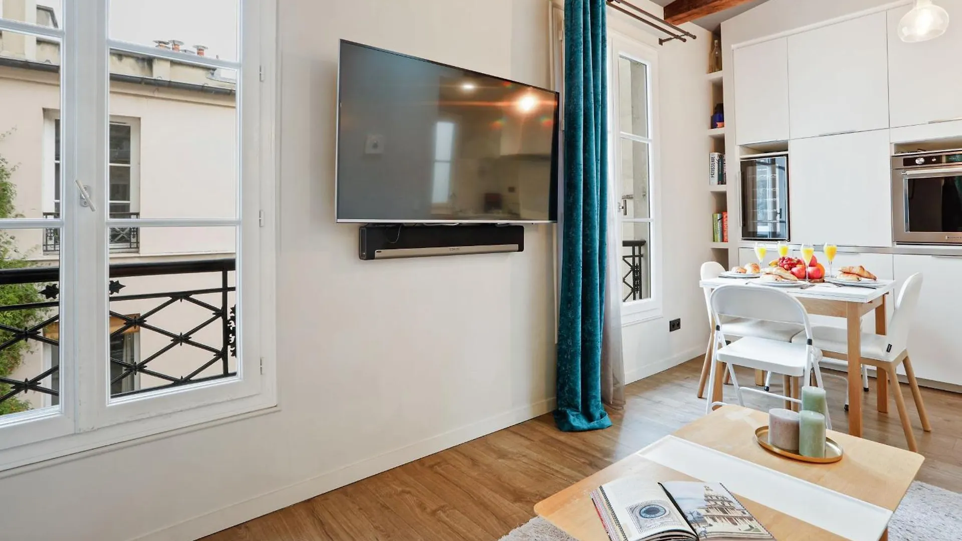 Daire Eiffel Tower & Champ De Mars - 1Br - Cityapartmentstay Paris